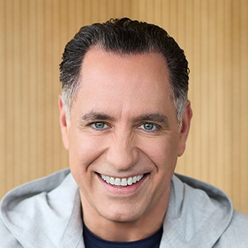 <strong>Michael Buchbinder</strong><br><b> ProSiebenSat1Puls4</b><br>Ist unermüdlich im Sales-Einsatz für Österreichs Super-Streamer und eine relevante Stimme für Digitalwerbung auf heimischen Plattformen.