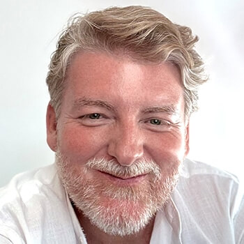 <strong>Patrik Partl</strong><br><b> Brokkoli</b><br>Zeichnet sich seit Jahren durch seine preisgekrönte und strategisch kreative Arbeit für seine Kunden aus.